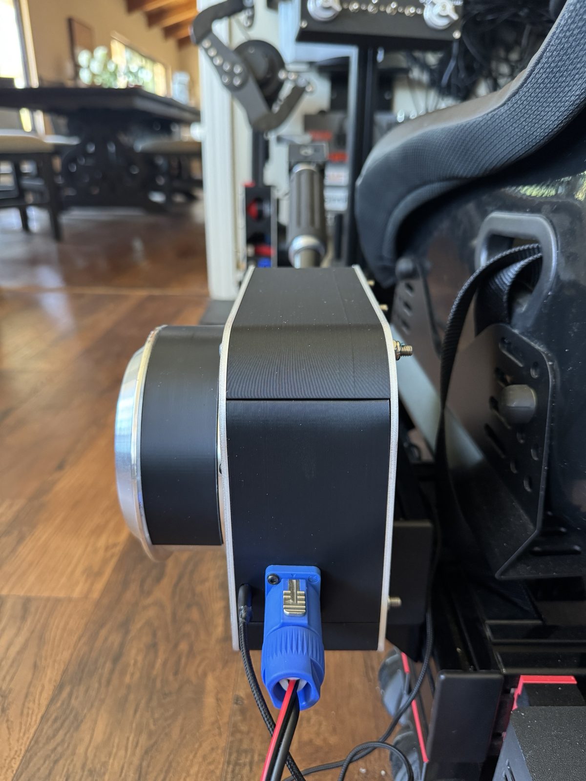 The pogo connector on the head